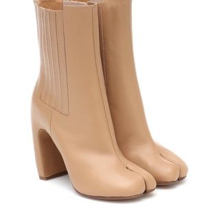 Maison Margiela Leather Tabi Ankle Boots in Tan